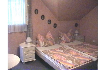 Hungría Privát Eger, Exterior